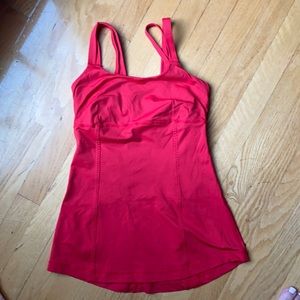 Lululemon tank